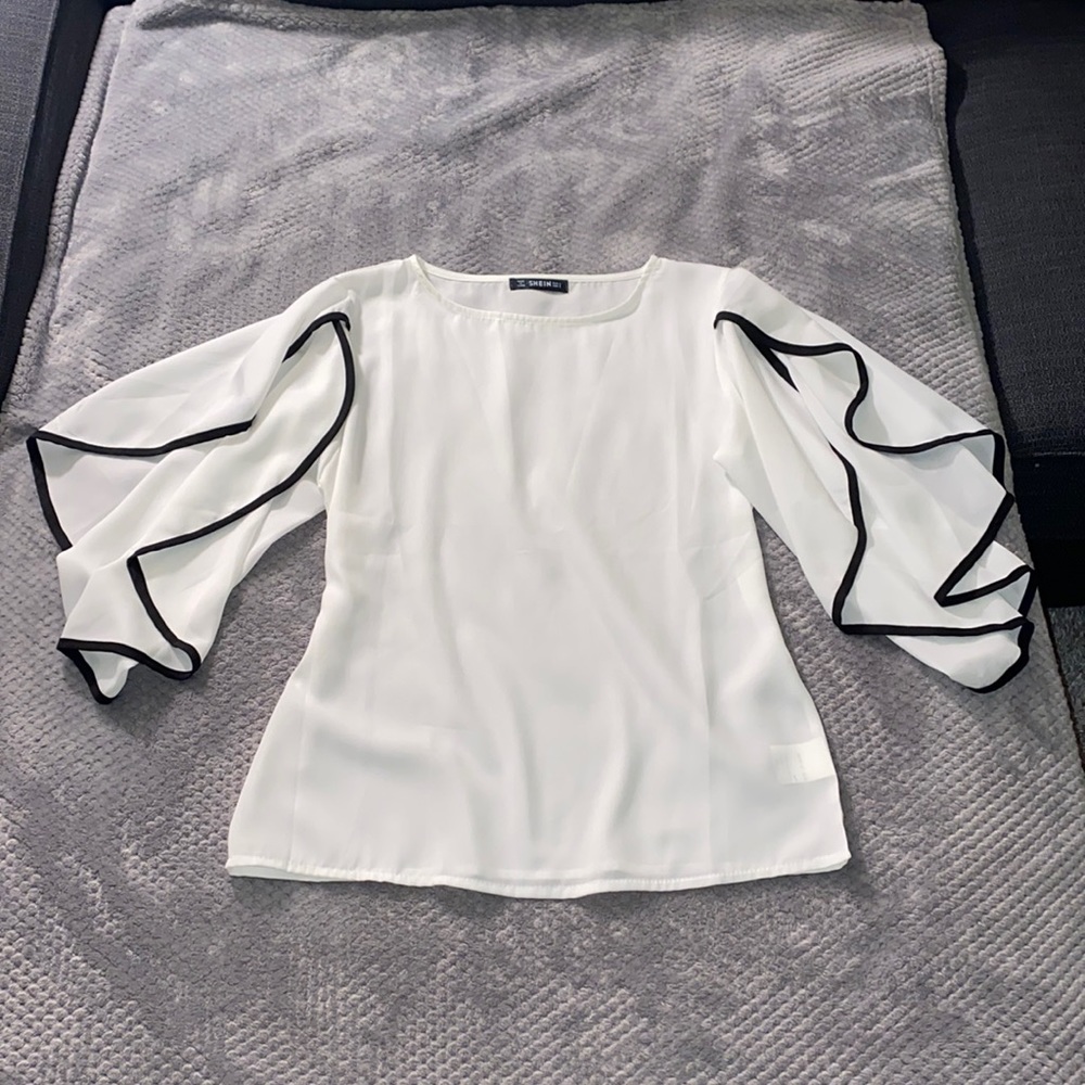 SHEIN Blouse. White w/black trim. Size Small.